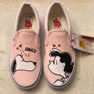 NWT Vans Peanuts tennis shoes
